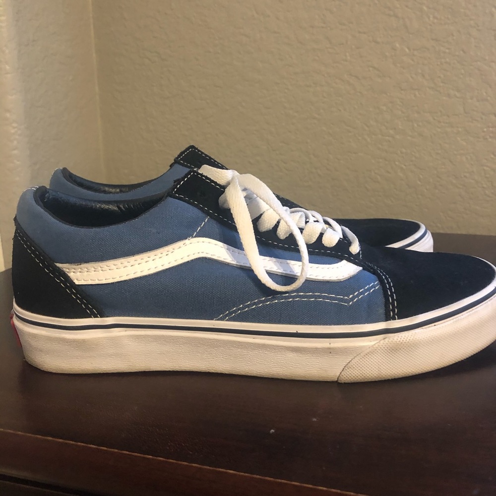 TWO TONED BLUE OLD SCHOOL VANS
